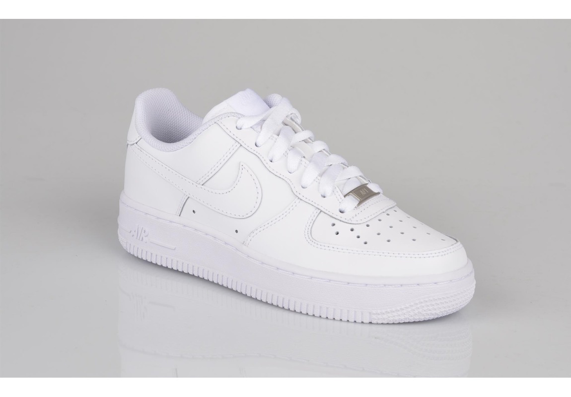 baskets blanches nike